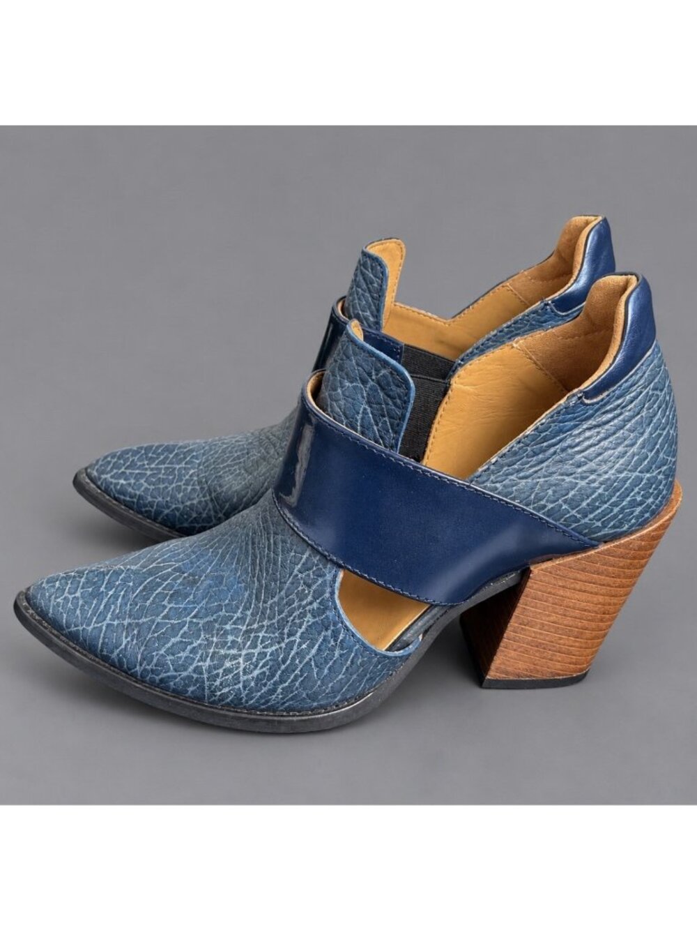 JOHN FLUEVOG Womens Size 9.5 Entrance Room 502 Blue Open-Sided Heeled Booties